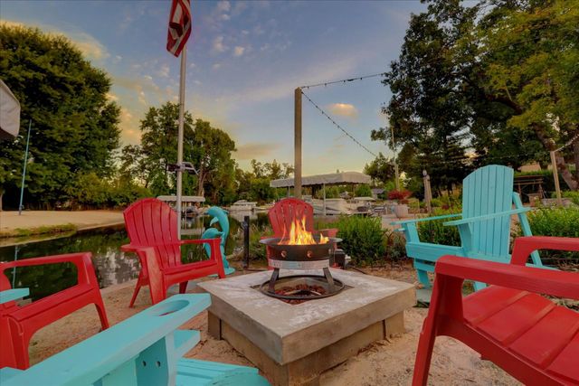 23714 Shadow Dr, Auburn, CA 95602