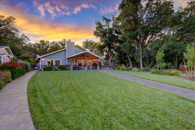 23714 Shadow Dr, Auburn, CA 95602