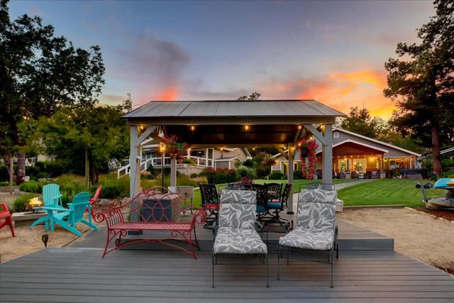 23714 Shadow Dr, Auburn, CA 95602