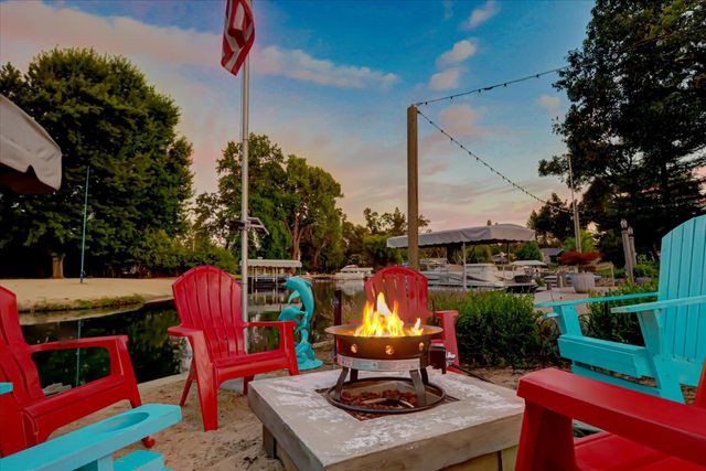 23714 Shadow Dr, Auburn, CA 95602