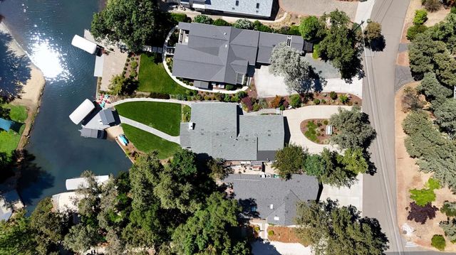 23714 Shadow Dr, Auburn, CA 95602