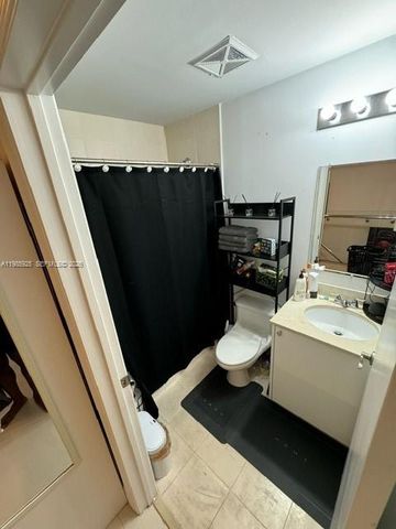 60 SW 13 ST 2007, Miami, FL 33130