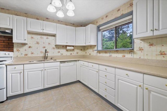 4508 S Sumac Dr, Spokane, WA 99223