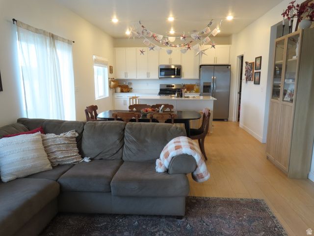 63 E PORTICO LN, Saratoga Springs, UT 84045