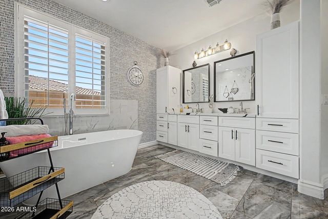 3057 S HALSTED Drive, Chandler, AZ 85286