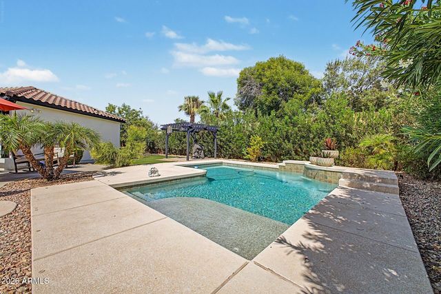 3057 S HALSTED Drive, Chandler, AZ 85286