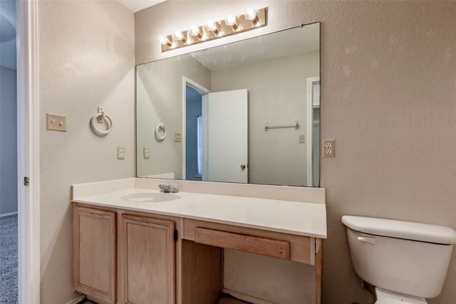 845 Applewood Drive, Cedar Hill, TX 75104