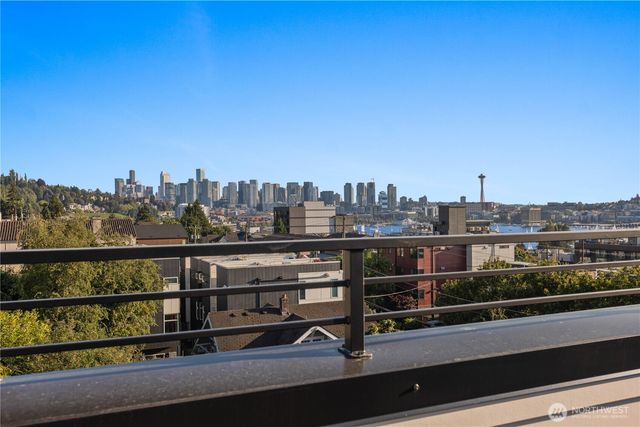 2328 A Franklin Avenue E, Seattle, WA 98102