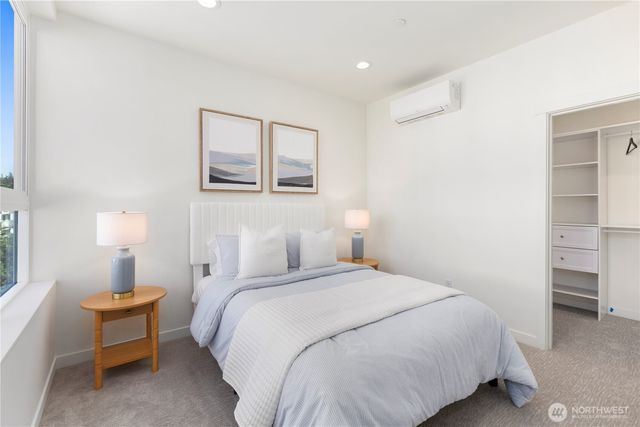 2328 A Franklin Avenue E, Seattle, WA 98102
