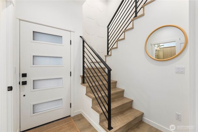 2328 A Franklin Avenue E, Seattle, WA 98102