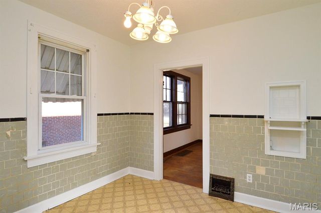 318 State Street, Belleville, IL 62220