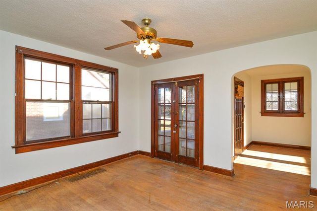 318 State Street, Belleville, IL 62220