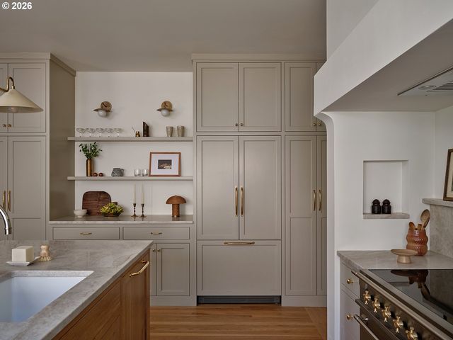 4006 Ne FLANDERS St, Portland, OR 97232