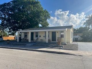 1202 S M Street, Lake Worth Beach, FL 33460
