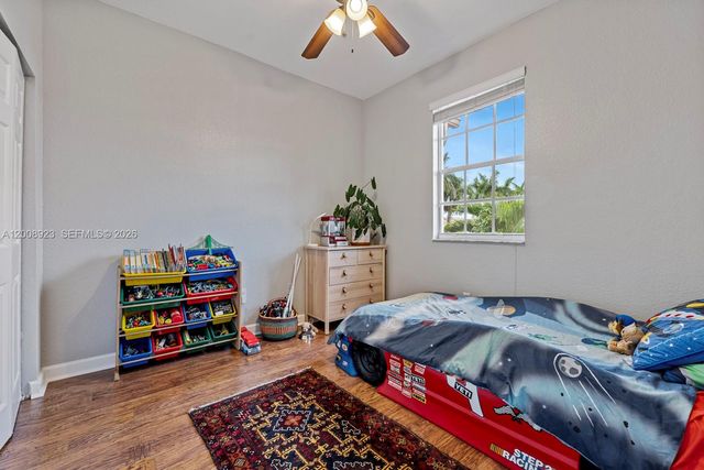 22110 SW 93rd Pl, Cutler Bay, FL 33190