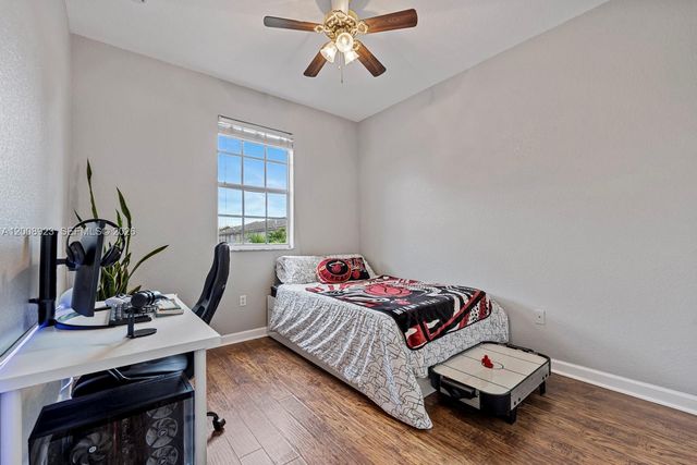 22110 SW 93rd Pl, Cutler Bay, FL 33190