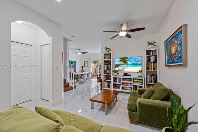 22110 SW 93rd Pl, Cutler Bay, FL 33190