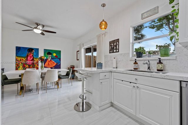 22110 SW 93rd Pl, Cutler Bay, FL 33190