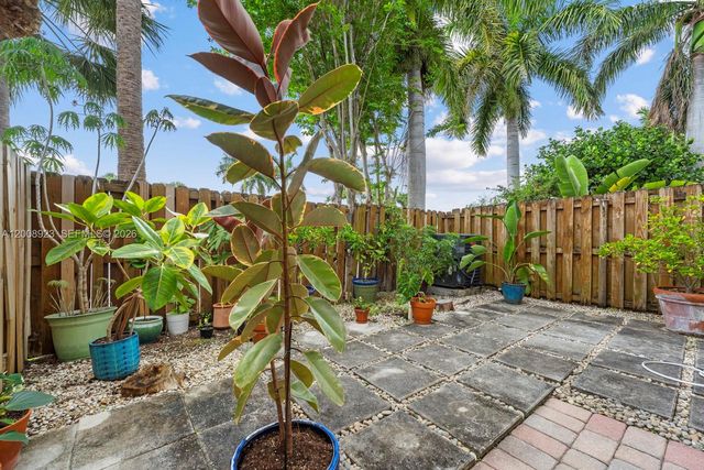 22110 SW 93rd Pl, Cutler Bay, FL 33190