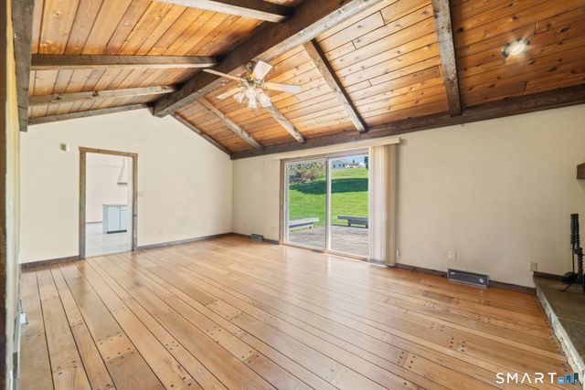 131 Sentinel Hill Road, Derby, CT 06418