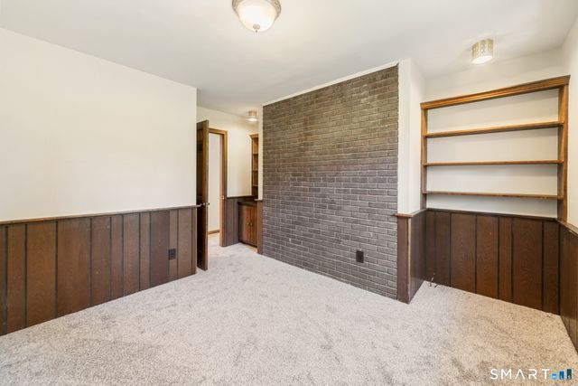 131 Sentinel Hill Road, Derby, CT 06418