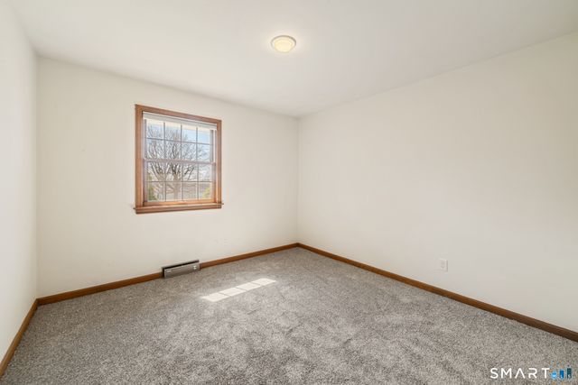 131 Sentinel Hill Road, Derby, CT 06418