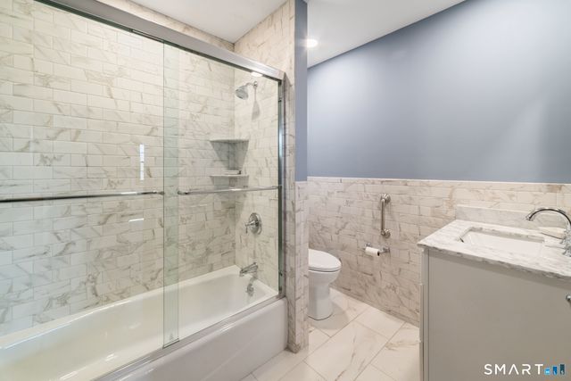 131 Sentinel Hill Road, Derby, CT 06418