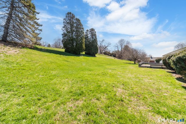 131 Sentinel Hill Road, Derby, CT 06418