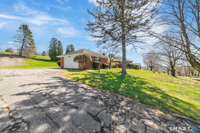 131 Sentinel Hill Road, Derby, CT 06418