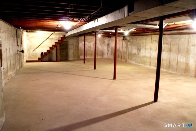 131 Sentinel Hill Road, Derby, CT 06418