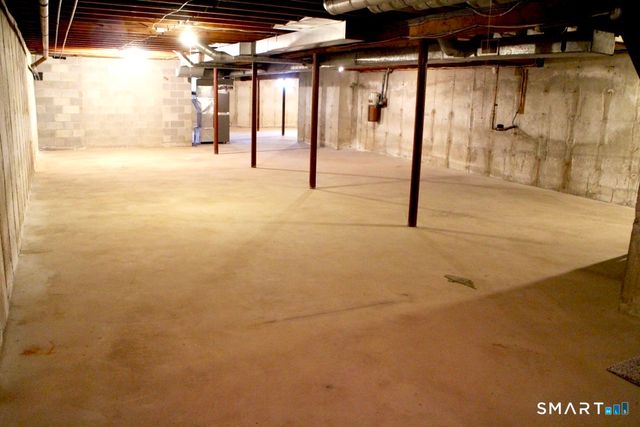 131 Sentinel Hill Road, Derby, CT 06418