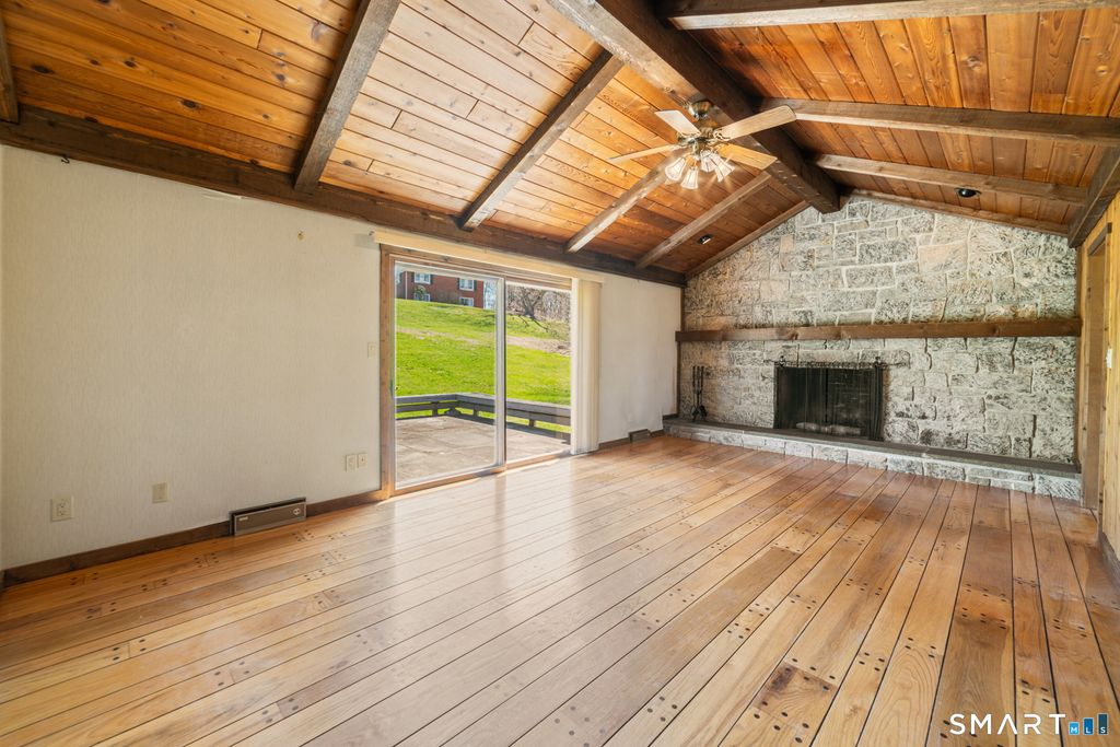 131 Sentinel Hill Road, Derby, CT 06418