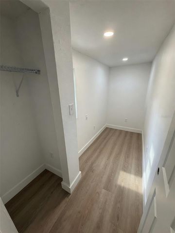 935 17TH AVENUE S, St Petersburg, FL 33705