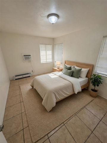 935 17TH AVENUE S, St Petersburg, FL 33705