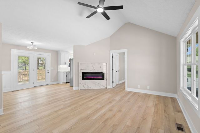 143 Kimberly St, Portland, TN 37148