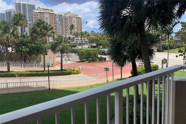 1985 S Ocean Dr MZM, Hallandale Beach, FL 33009