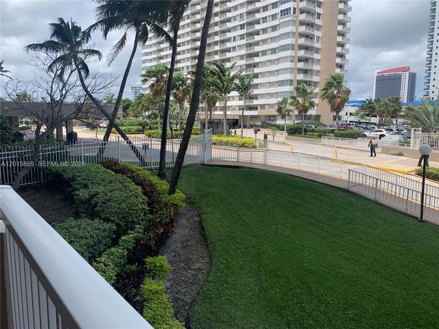 1985 S Ocean Dr MZM, Hallandale Beach, FL 33009
