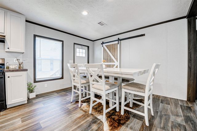 8903 C E King Parkway Trl 196, Houston, TX 77044