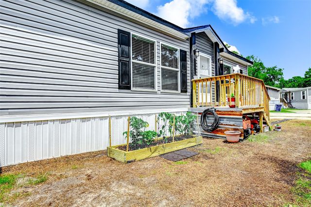 8903 C E King Parkway Trl 196, Houston, TX 77044