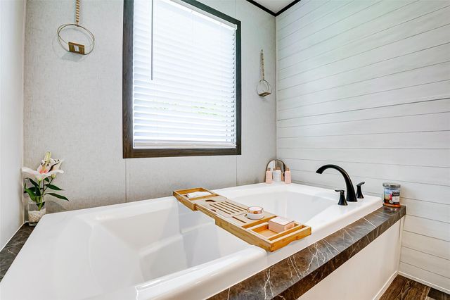 8903 C E King Parkway Trl 196, Houston, TX 77044