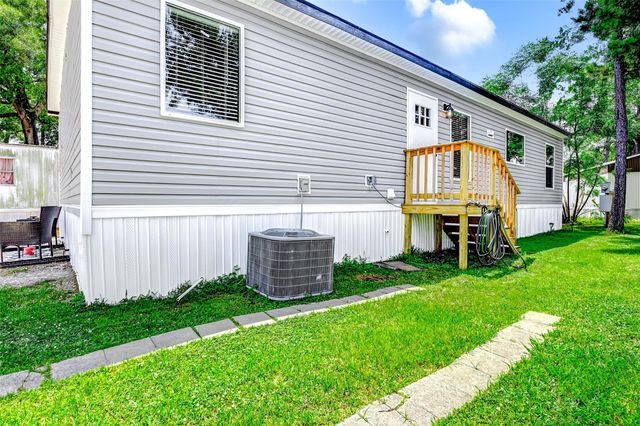 8903 C E King Parkway Trl 196, Houston, TX 77044