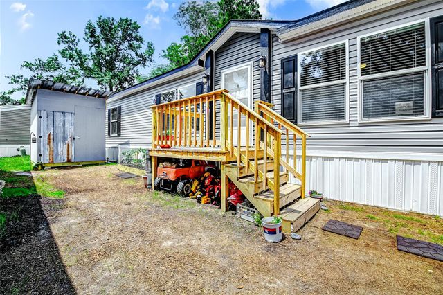 8903 C E King Parkway Trl 196, Houston, TX 77044