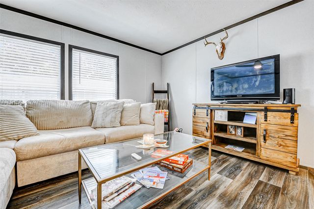 8903 C E King Parkway Trl 196, Houston, TX 77044