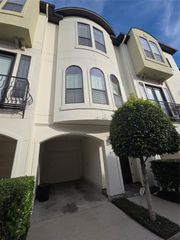 3117 Fairdale Oaks E A, Houston, TX 77057