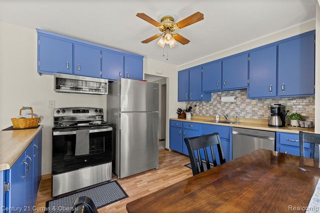 3835 Grange Road, Trenton, MI 48183
