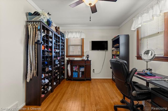 3835 Grange Road, Trenton, MI 48183