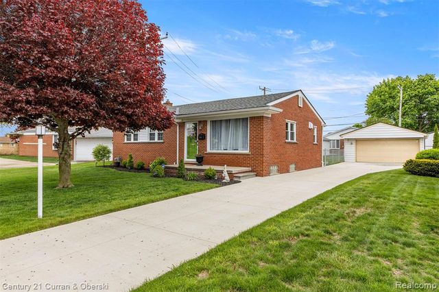 3835 Grange Road, Trenton, MI 48183
