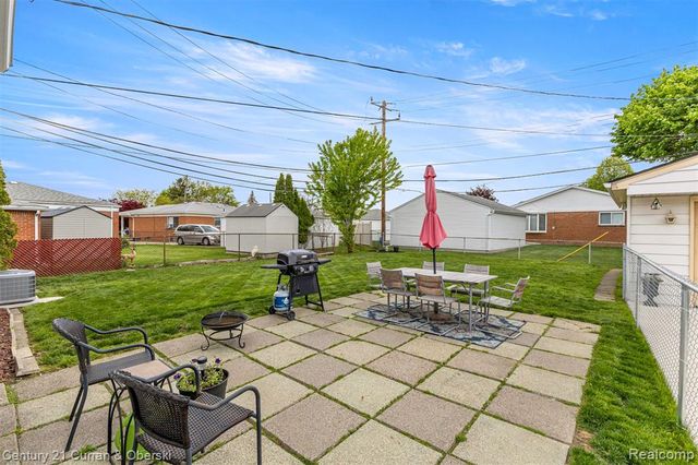 3835 Grange Road, Trenton, MI 48183
