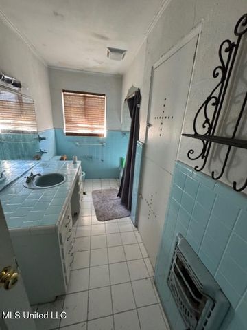 317 N Main Street, Poplarville, MS 39470