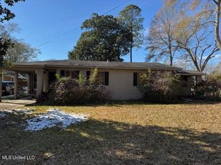 317 N Main Street, Poplarville, MS 39470